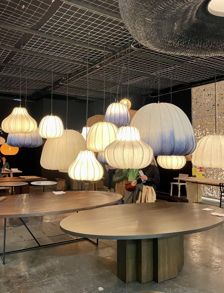 Suspensions en papier tendance décoration 2026 vues à Maison & Objet